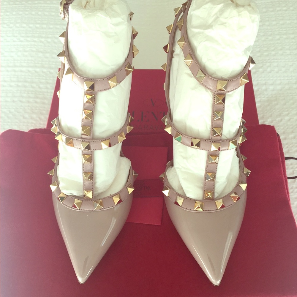 Valentino Rockstud Pumps Poudre Size 37.5/7.5